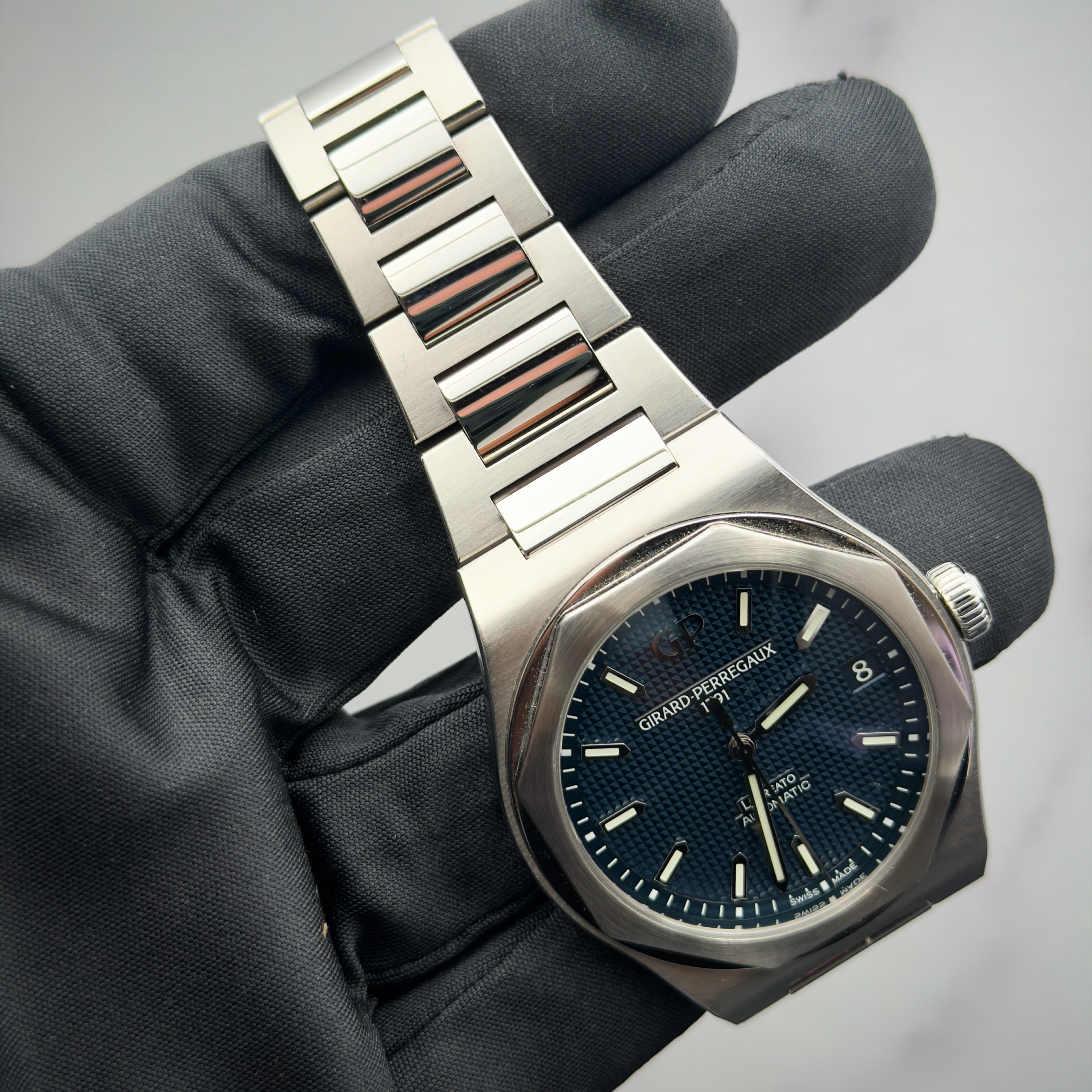 Girard Perregaux Laureato
