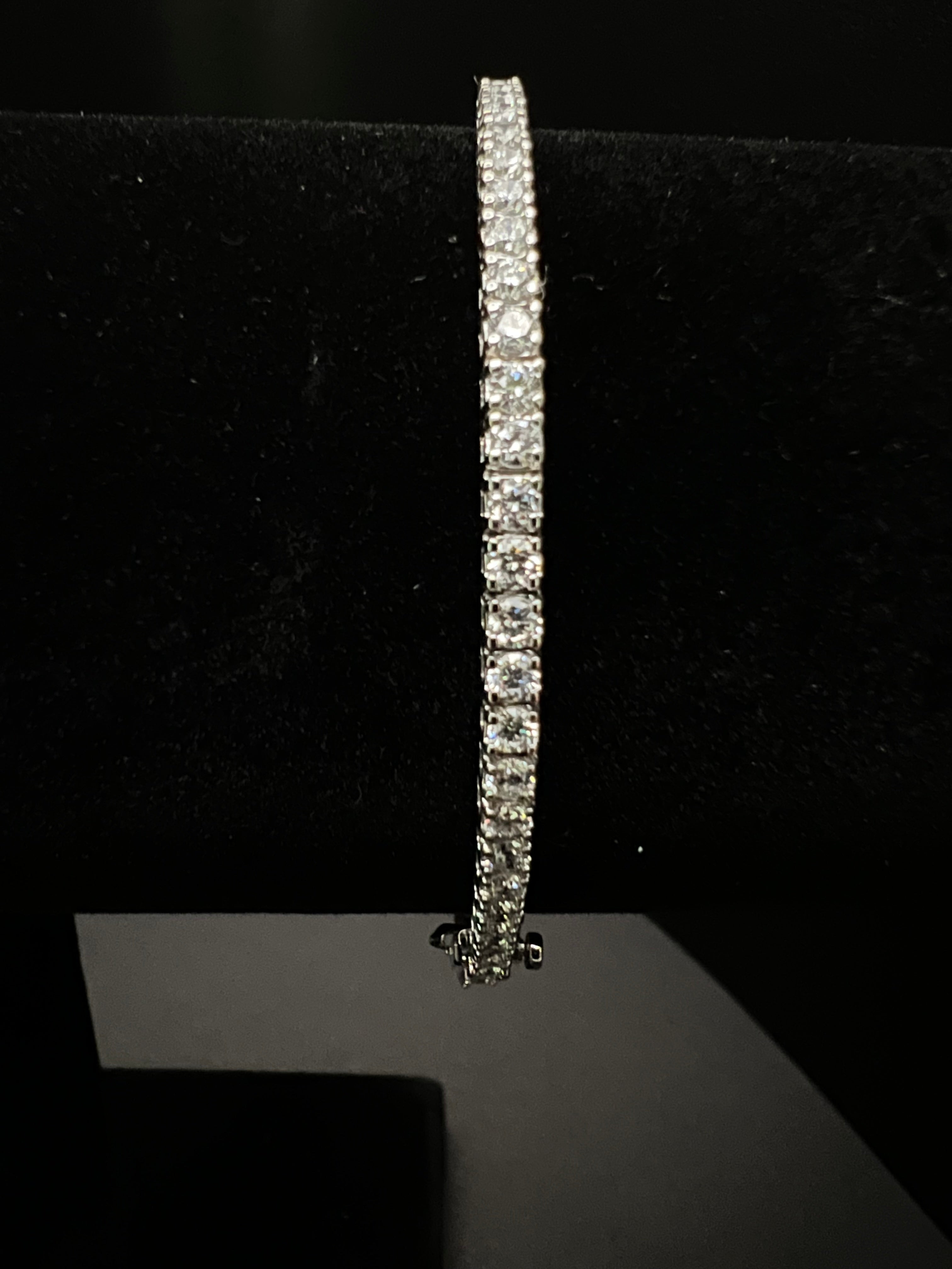 5 carat tennis bracelet set in 14k white gold