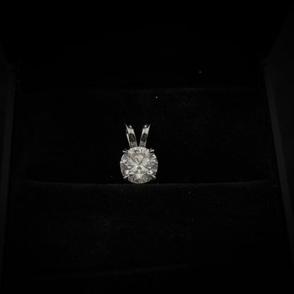 Lab grown diamond pendant without necklace